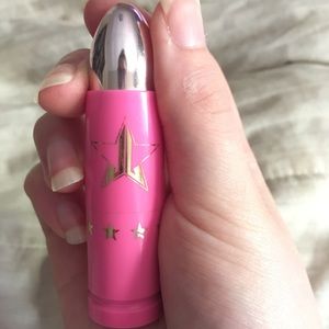 Jeffree Star lipstick